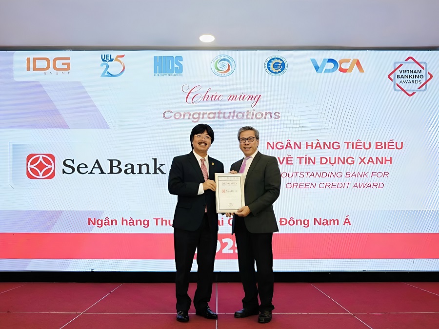 SeABank khẳng định dấu ấn bền vững với 2 giải thưởng Ngân hàng Việt Nam tiêu biểu 
